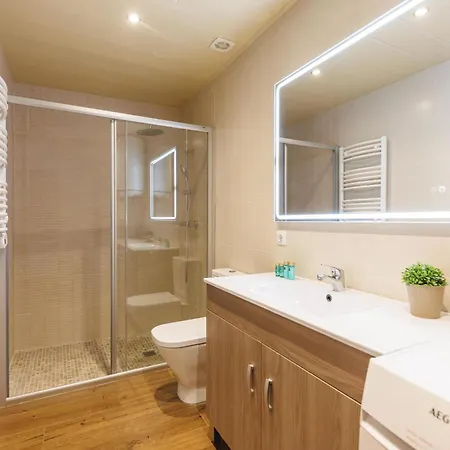 Bravissimo Rei Martí, In The Historic Centre